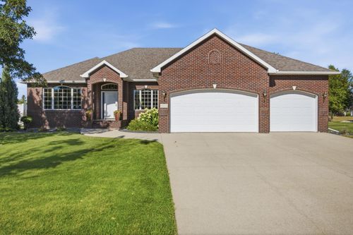 4233 Timberline Dr S, Fargo, ND, 58104-6641 | Card Image