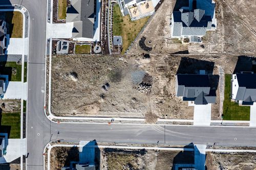 156-835 E 410 N, Hyde Park, UT, 84318-3250 | Card Image