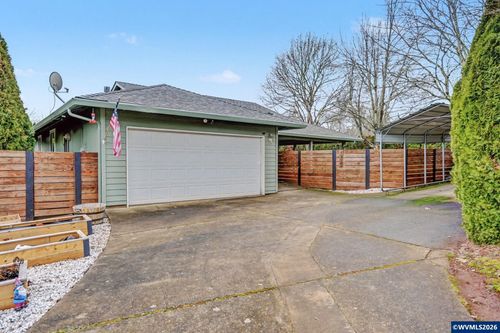 4935 Centurian Ct S, Salem, OR, 97302-2204 | Card Image