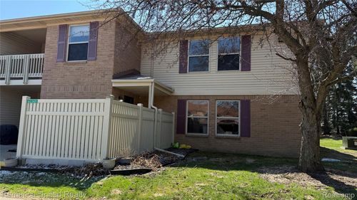 114-61165 Greenwood Dr, South Lyon, MI, 48178-1712 | Card Image