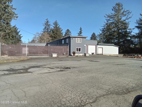 1425 Se 9th St, Warrenton, OR, 97146-9398 | Card Image