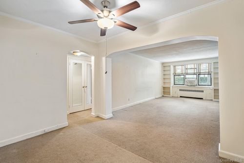 apt-2l-2 Town House Pl, Great Neck, NY, 11021-3228 | Card Image