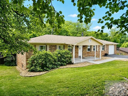297 Hillcrest Dr, Princeton, WV, 24740-2081 | Card Image