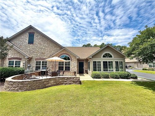 107 W Chelsea Ct, Southern Pines, NC, 28387-2284 | Card Image