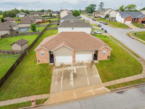 807-805-807 Windmill Dr, Ozark, MO, 65721-8442 | Card Image