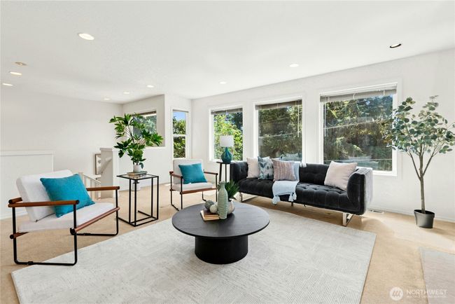 livingroom with lots of light | Image 4