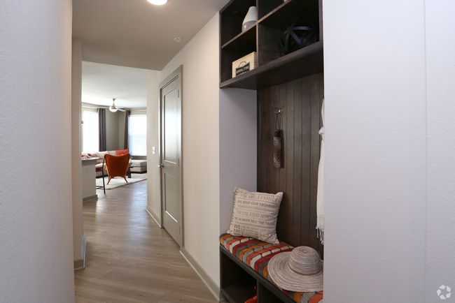 UNIT-1301 - 680 E Algonquin Rd, Condo with 2 bedrooms, 2 bathrooms and 2 parking in Schaumburg IL | Image 12