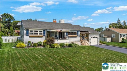 320 N Nulton Ave, Palmer Twp, PA, 18045-2511 | Card Image