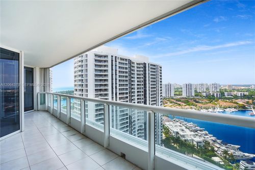 2604-21205 Yacht Club Dr, Aventura, FL, 33180-4051 | Card Image