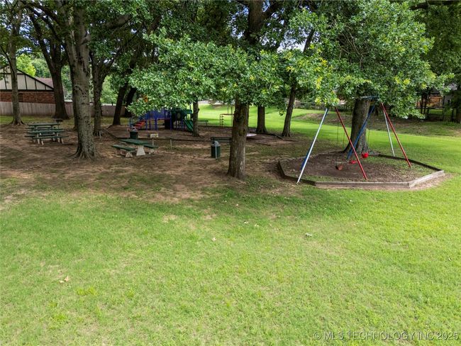 neighborhood park | Image 55