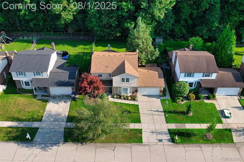 44827 Leslie Ln, Canton, MI, 48187-1724 | Card Image