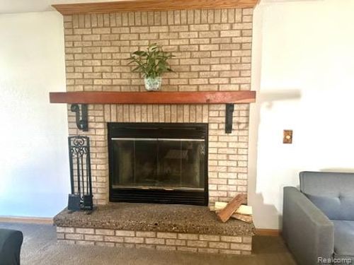 2665 Miller St, Lambertville, MI, 48144-9644 | Card Image