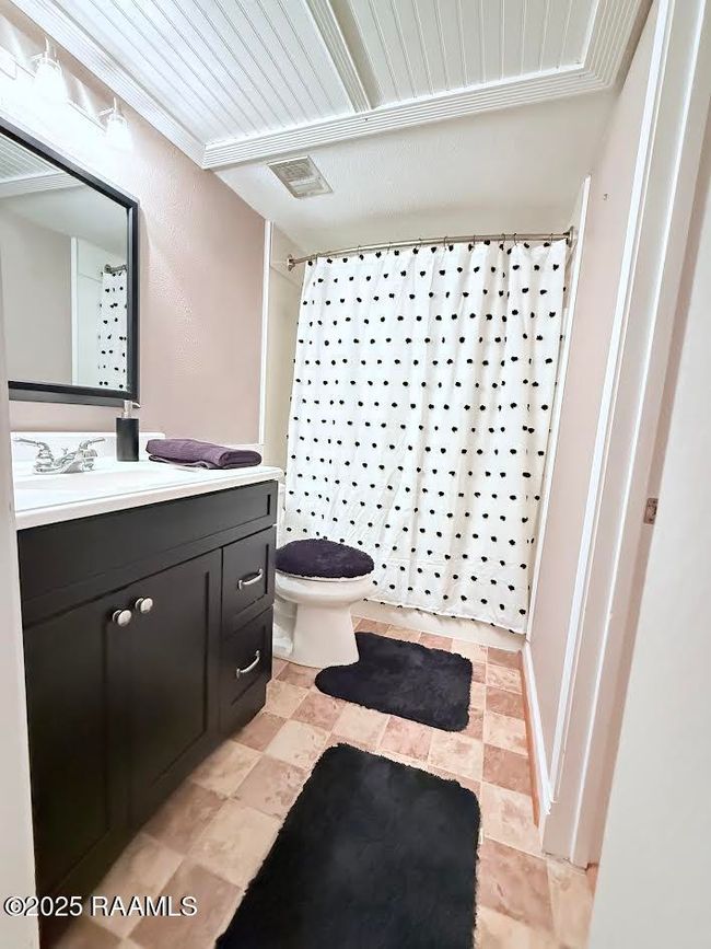 Bathroom | Image 20
