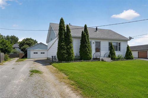 2883 S Grimsby Rd 10, Smithville, ON, L0R2A0 | Card Image