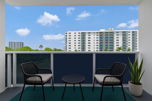 apt-3m-7501 E Treasure Dr, North Bay Village, FL, 33141-4302 | Card Image
