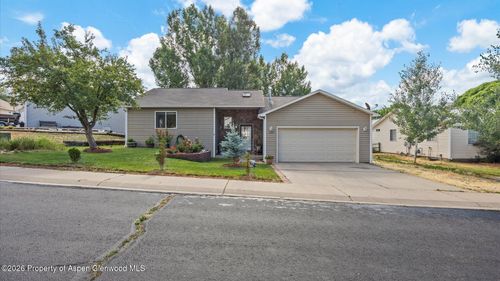 1482 Graham Ct, Rifle, CO, 81650-9348 | Card Image