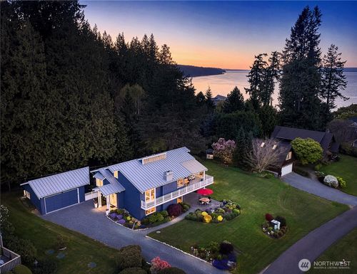 4654 Strawbridge Ln, Langley, WA, 98260-8446 | Card Image