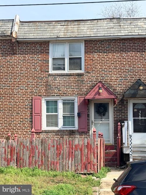 327 W 21st St, CHESTER, PA, 19013-4917 | Card Image