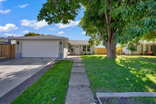 170 Yosemite Drive, Tracy, CA, 95376 | Card Image