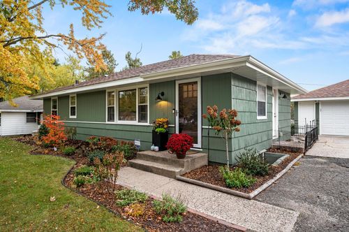 8507 Hadley Ave S, Cottage Grove, MN, 55016-4807 | Card Image