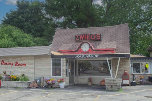 904 E Main Street, Watertown, WI, 53094 | Card Image