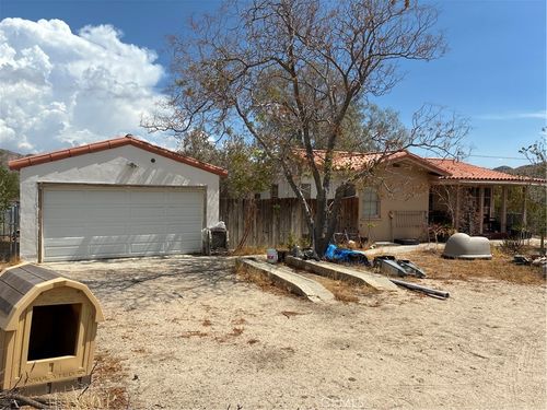 9333 Bella Vista Dr, Morongo Valley, CA, 92256 | Card Image