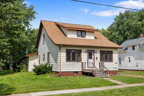713 E 5th St, Marshfield, WI, 54449-4528 | Card Image