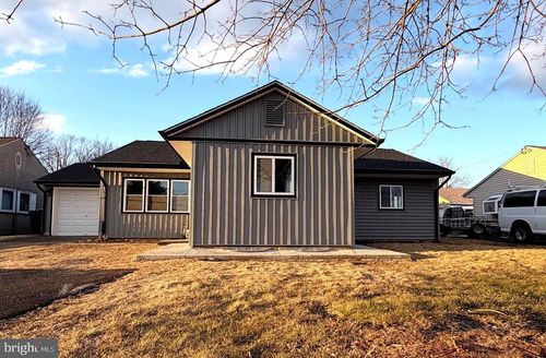 679 Trenton Rd, FAIRLESS HILLS, PA, 19030-2407 | Card Image