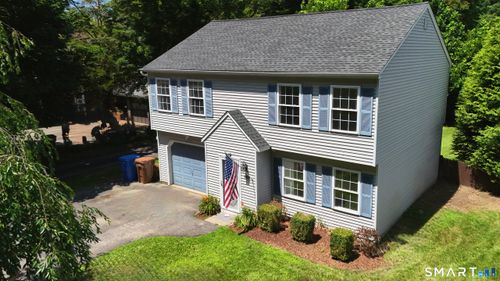 189 Kneen St, Shelton, CT, 06484-3953 | Card Image