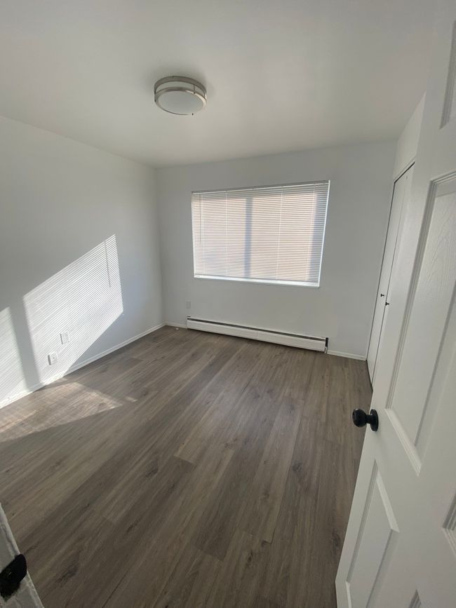 10612 Grand River Rd, House other with 2 bedrooms, 1 bathrooms and null parking in Brighton MI | Image 5