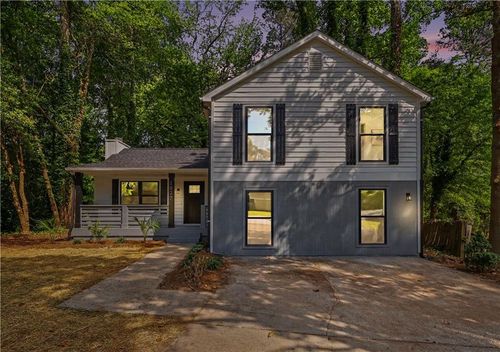 1027 Mainstreet Lake Dr, Stone Mountain, GA, 30088-2349 | Card Image