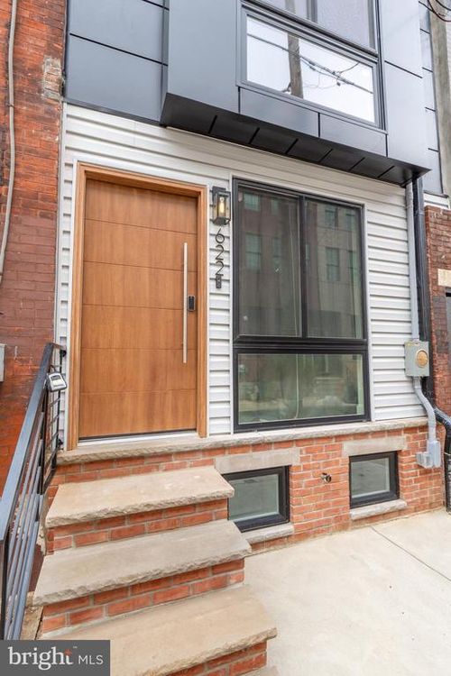 622 Mcclellan St, PHILADELPHIA, PA, 19148-1709 | Card Image