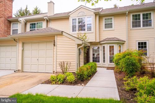 3 Towpath Ct, Princeton, NJ, 08540-7051 | Card Image