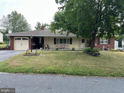 1913 Maplewood Dr, CARLISLE, PA, 17013-1134 | Card Image