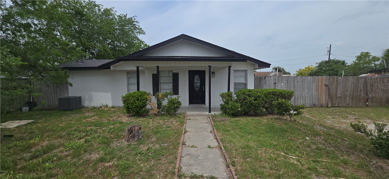 Residential in Mathis