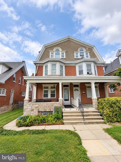 557 Hamilton St, NORRISTOWN, PA, 19401-4267 | Card Image