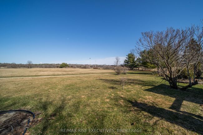 32 Abbey Dawn Dr, House other with 3 bedrooms, 3 bathrooms and 4 parking in Bath ON | Image 42