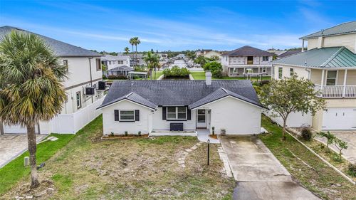 15606 Allmand Dr, HUDSON, FL, 34667-3901 | Card Image