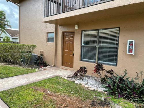 apt-104-10045 Winding Lake Rd, Sunrise, FL, 33351-5844 | Card Image
