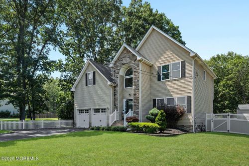 24 Friendship Rd, Howell, NJ, 07731-1940 | Card Image
