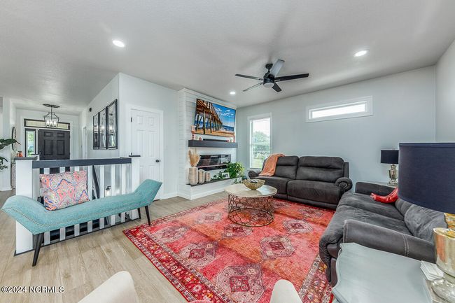 127 Cedardeen Ct, House other with 3 bedrooms, 2 bathrooms and 2 parking in Cedar Point NC | Image 6