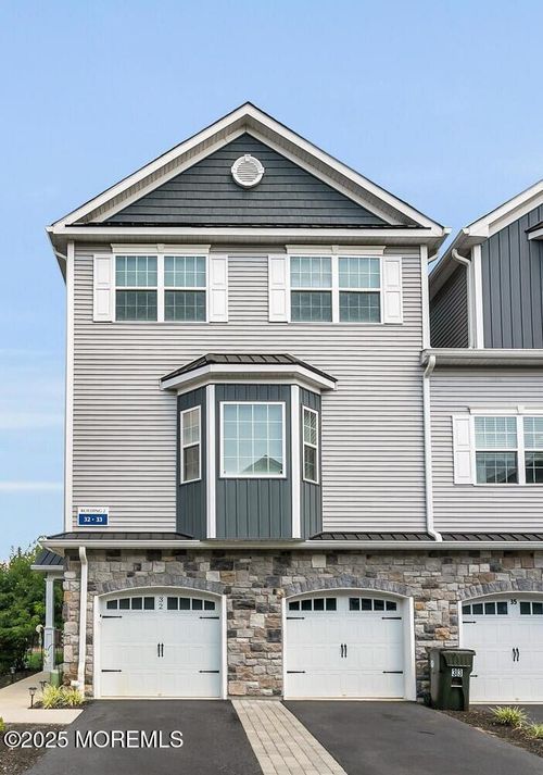 33 Emily Ct, Hazlet, NJ, 07730-4063 | Card Image