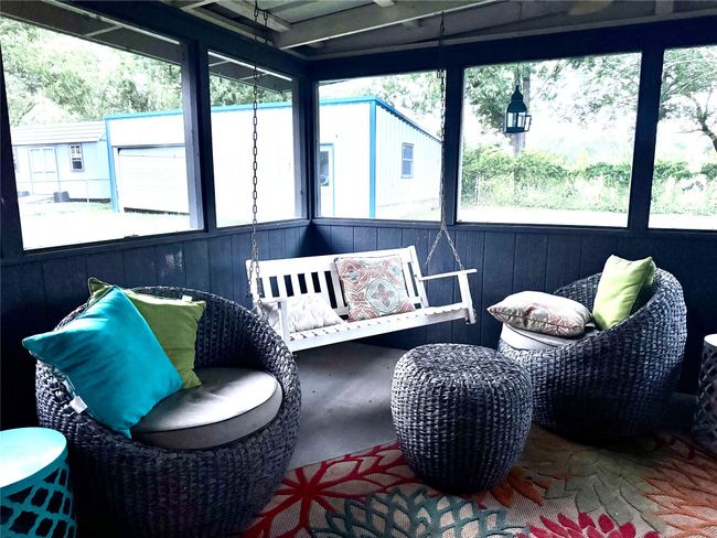 View of sunroom / solarium | Image 21