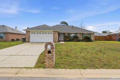 557 Batten Blvd, Pensacola, FL, 32507-8612 | Card Image