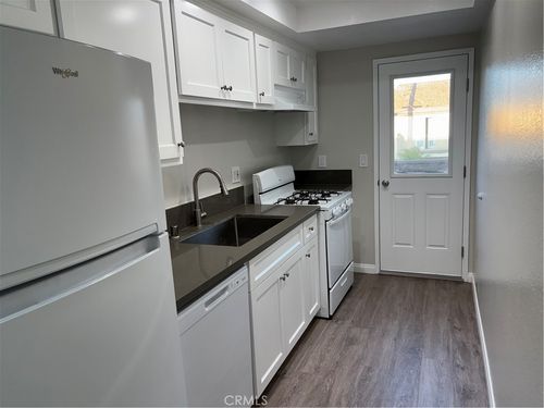 apt-2-16971 Hoskins Ln, Huntington Beach, CA, 92649-3924 | Card Image