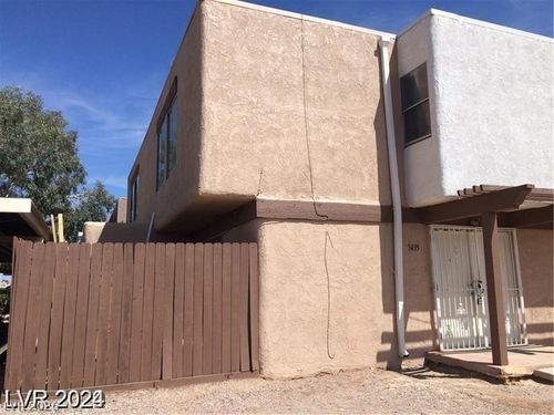 3435 Villa Knolls South Dr, Las Vegas, NV, 89120-1240 | Card Image