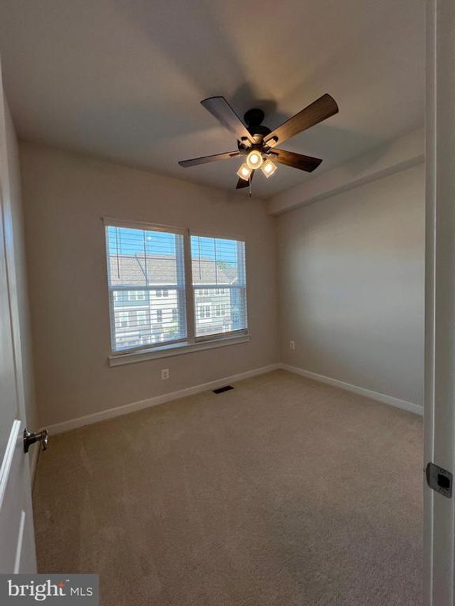 1800 Cherry Birch St, Townhouse with 5 bedrooms, 5 bathrooms and null parking in DUMFRIES VA | Image 48