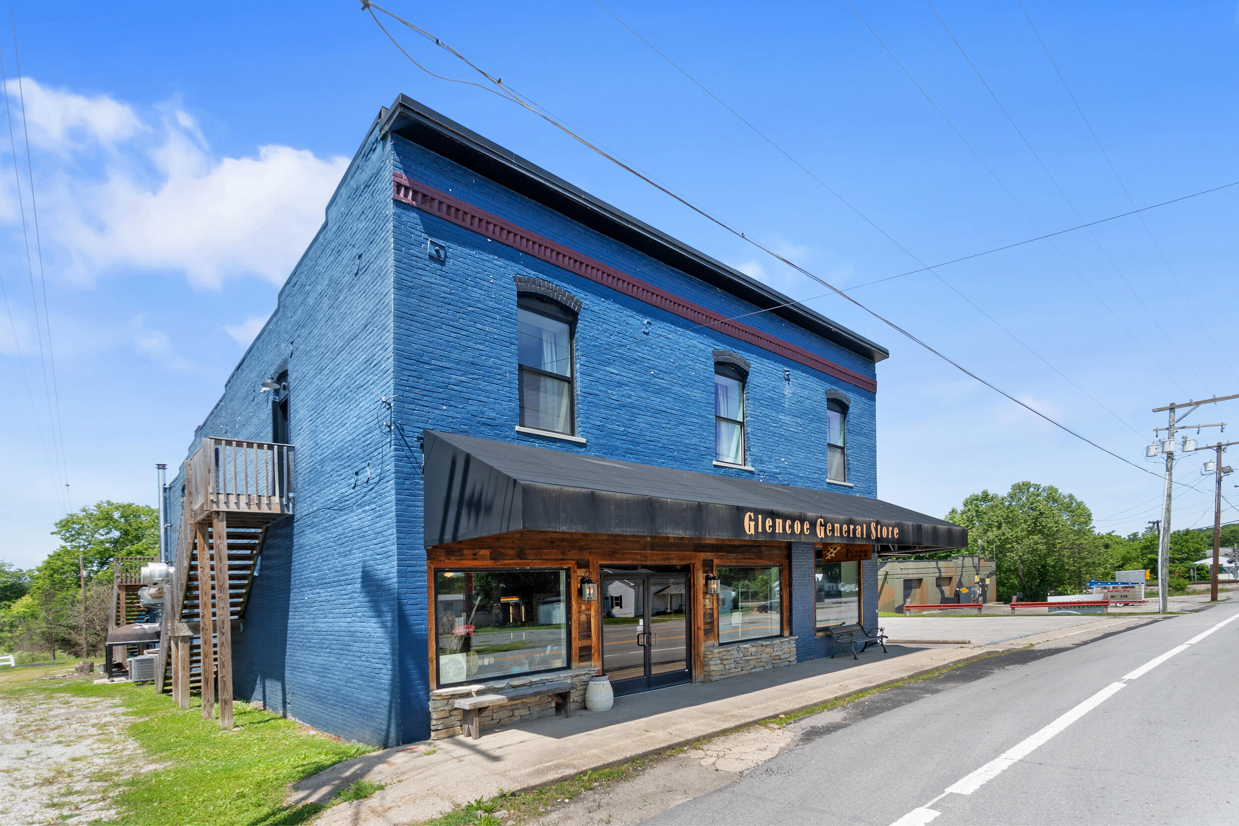 Commercial Sale in Glencoe 2