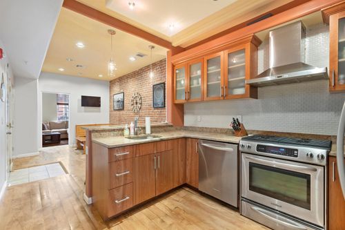 apt-3-933 Garden St, Hoboken, NJ, 07030-4241 | Card Image