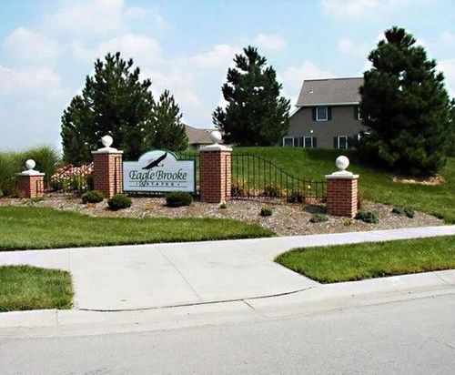 201-2407 Eaglebrooke Pkwy, Celina, OH, 45822-8300 | Card Image